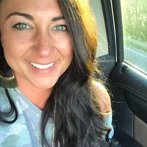 Meet your Posher, Brooke